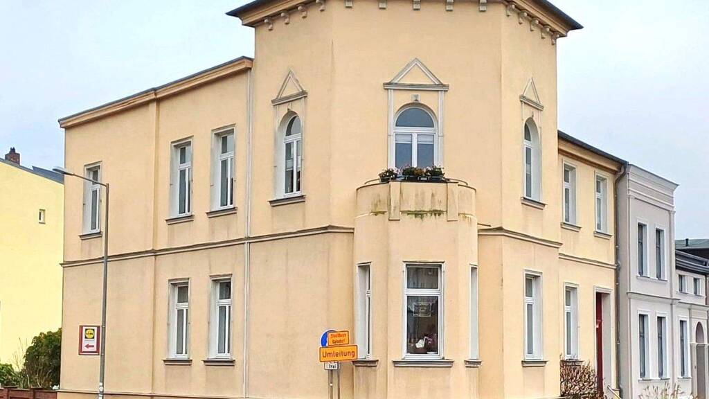 Stadthaus zum Kauf 829.000 € 12 Zimmer 375 m² 478 m² Grundstück Paulsstadt Schwerin 19053