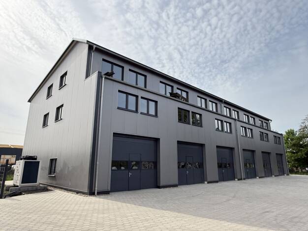 Bürofläche zur Miete 2.345 € 218,6 m² Bürofläche Horst (Holstein) 25358