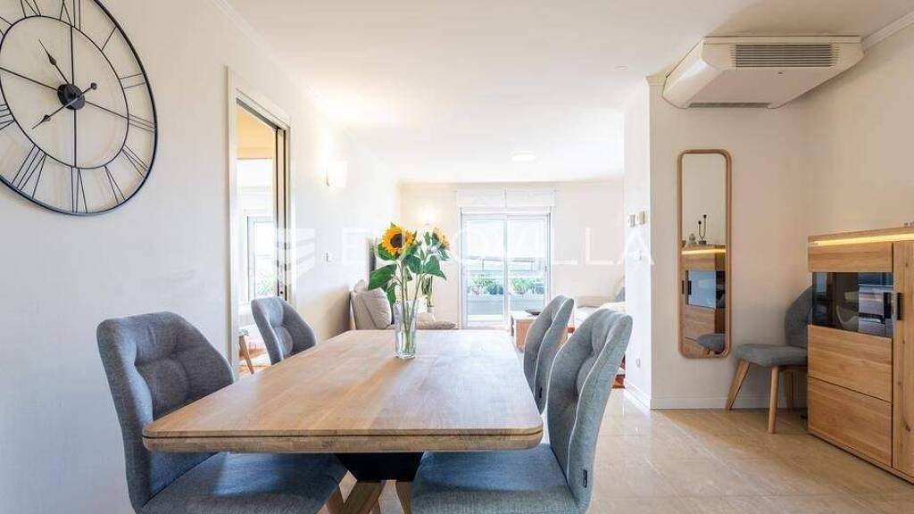 Wohnung zur Miete 1.600 € 2 Zimmer 82 m² 4. Geschoss Firule Bacvice - Firule
