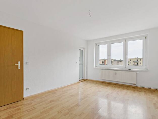 Wohnung zur Miete 430 € 2 Zimmer 48 m² 4. Geschoss Merseburger Straße 15 Innenstadt Mitte 06112