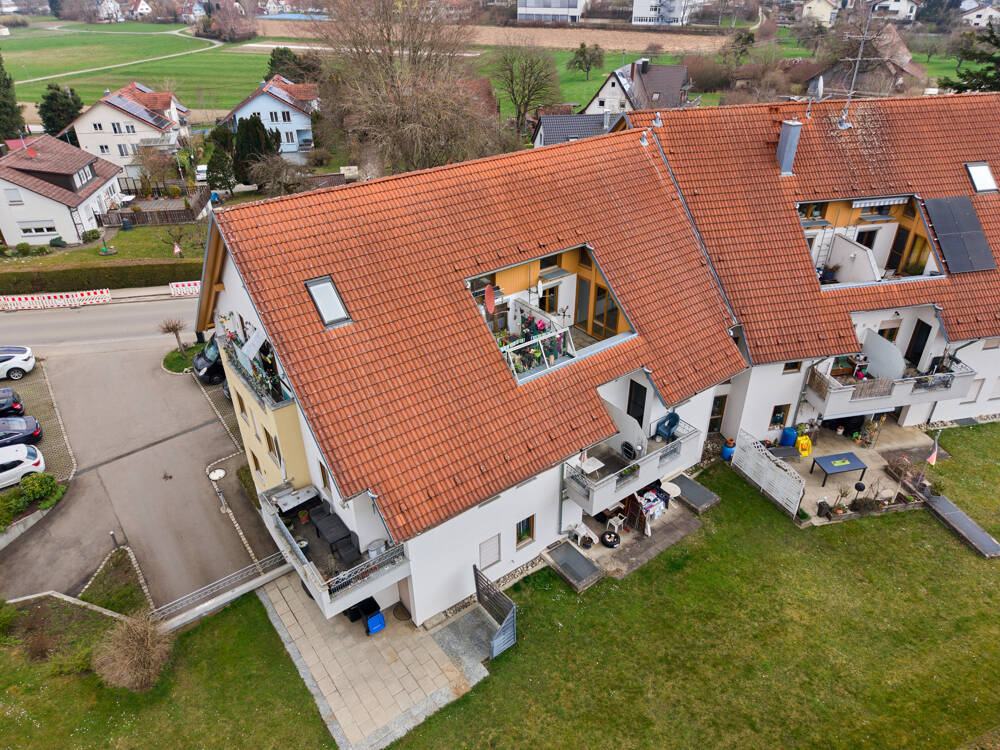 Immobilie in Wilhelmsdorf - Raumwunder - sofort verfügbar! 3-Zi.-Wohnung mit Ausbaupotential und sonnenverwöhnter Dachterrasse - Bild 3