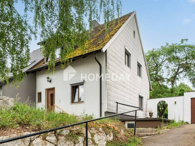 Doppelhaushälfte zum Kauf 219.000 € 3 Zimmer 70 m² 404 m² Grundstück frei ab sofort Saal Saal a.d.Donau 93342