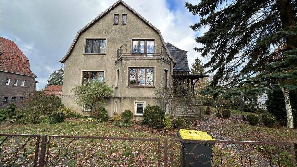 Einfamilienhaus zum Kauf 199.000 € 6 Zimmer 200 m² 962 m² Grundstück Ludwigsluster Straße 14 Dömitz 19303