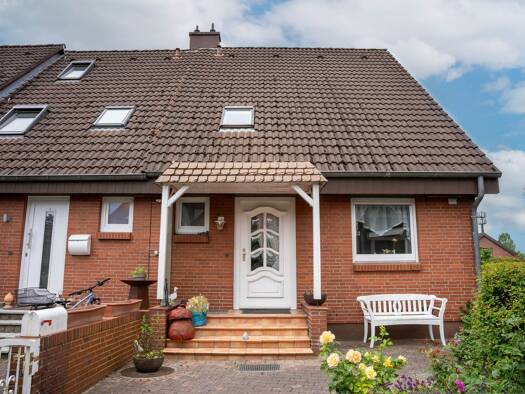 Reihenendhaus zum Kauf 349.000 € 4 Zimmer 102,8 m² 505 m² Grundstück frei ab sofort Elmshorn 25335