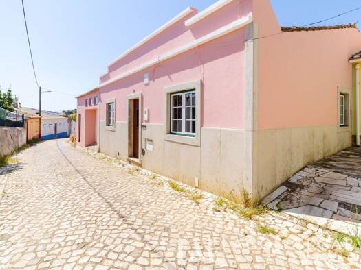 Haus zum Kauf 495.000 € 149 m² 172 m² Grundstück Barão de São Miguel 8650