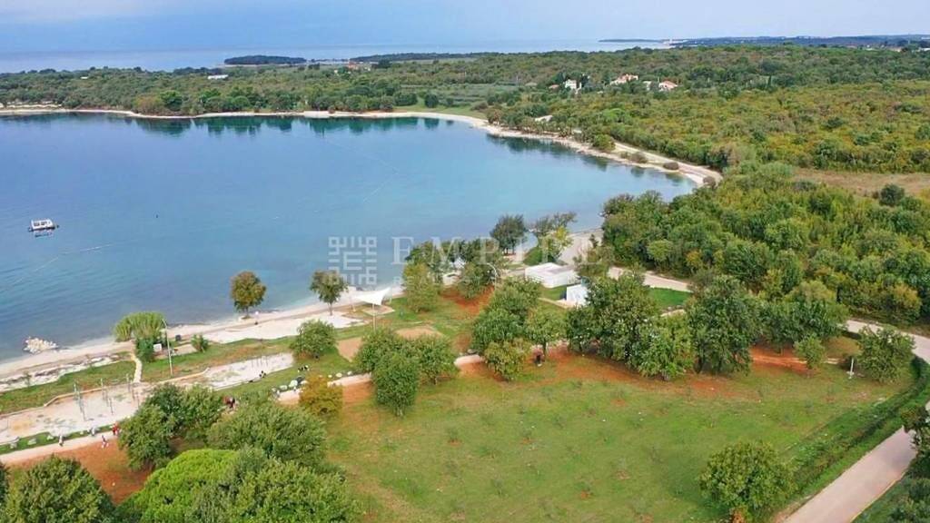 Land-/Forstwirtschaft zum Kauf Porec Luka