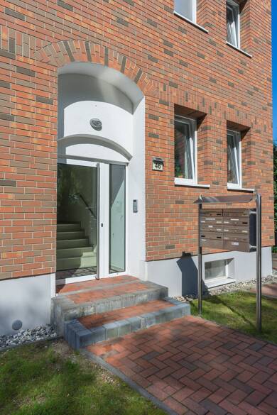 Mehrfamilienhaus zum Kauf provisionsfrei als Kapitalanlage geeignet 18 Zimmer 481,5 m² 1.005 m² Grundstück Hassee Kiel 24113