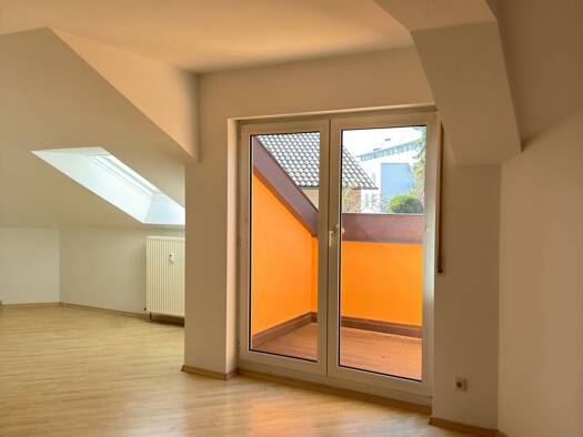 Wohnung zur Miete 390 € 2 Zimmer 57,7 m² 3. Geschoss frei ab 01.11.2026 Bürgerplatz 2 Oeslau Rödental 96472