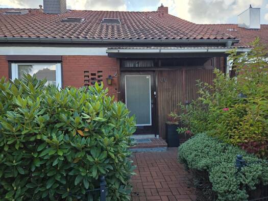 Haus zum Kauf 129.000 € 5 Zimmer 97 m² 242 m² Grundstück frei ab sofort Buchenstraße Sulingen 27232