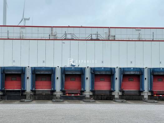 Lagerhalle zur Miete 9.888 m² Lagerfläche teilbar ab 2.888 m² Altstadt Duisburg 47259