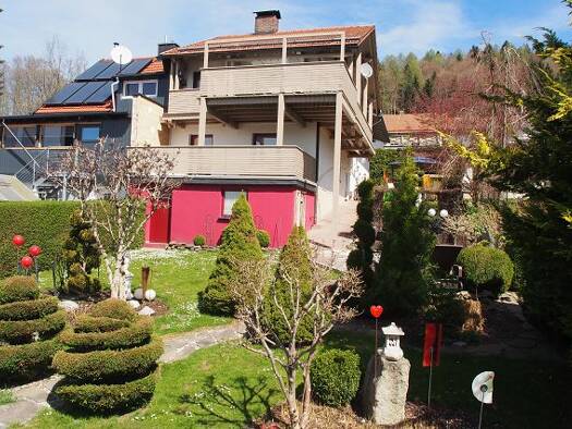 Doppelhaushälfte zum Kauf 369.000 € 7 Zimmer 173 m² 505 m² Grundstück Bodenmais Bodenmais 94249