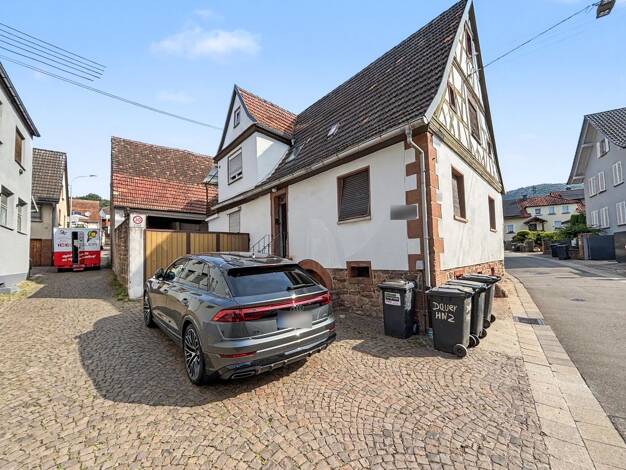 Einfamilienhaus zum Kauf 199.000 € 6 Zimmer 140 m² 400 m² Grundstück Albersweiler 76857