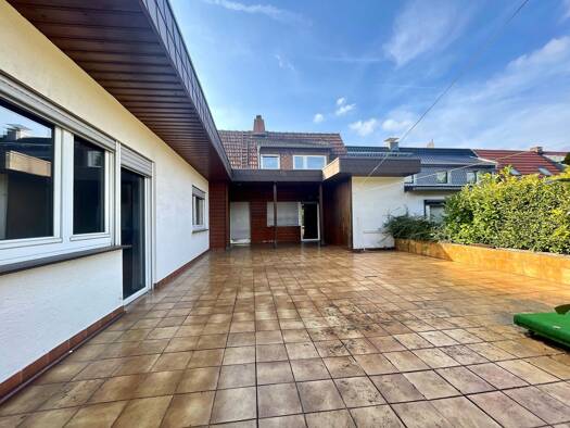 Reihenmittelhaus zum Kauf 179.000 € 6 Zimmer 127 m² 667 m² Grundstück Dorf im Warndt Großrosseln 66352