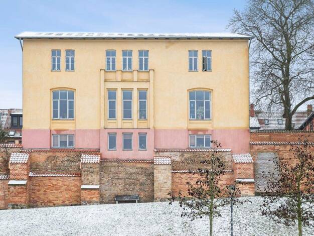 Mehrfamilienhaus zum Kauf 980.000 € 15 Zimmer 470,3 m² 690 m² Grundstück Stadtmitte Mitte 18055