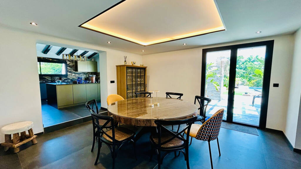 Einfamilienhaus zum Kauf 2.490.000 € 10 Zimmer 215 m² 1.703 m² Grundstück Grimaud 83310