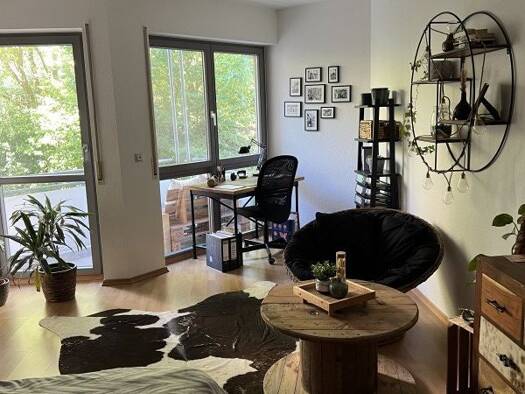 WG-Zimmer zur Miete 380 € 35 m² 1. Geschoss frei ab 01.12.2026 Werner-von-Siemens-Straße 51 Lengfeld Würzburg 97076
