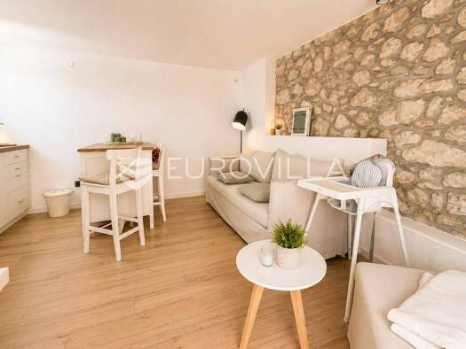 Einfamilienhaus zum Kauf 230.000 € 2 Zimmer 57 m² Dobrinj Dobrinj 51514