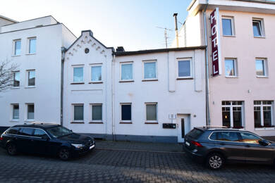 Mehrfamilienhaus zum Kauf als Kapitalanlage geeignet 350.000 € 184 m² 166 m² Grundstück Bahnhofstraße 32 Bad Oldesloe 23843