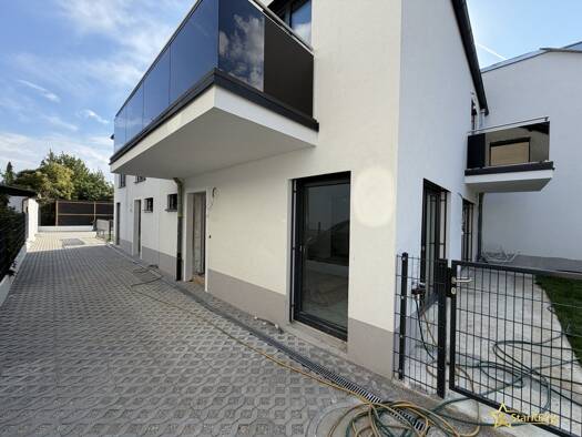 Doppelhaushälfte zum Kauf - Erstbezug 599.000 € 5 Zimmer 118,6 m² 218 m² Grundstück Baden 2500
