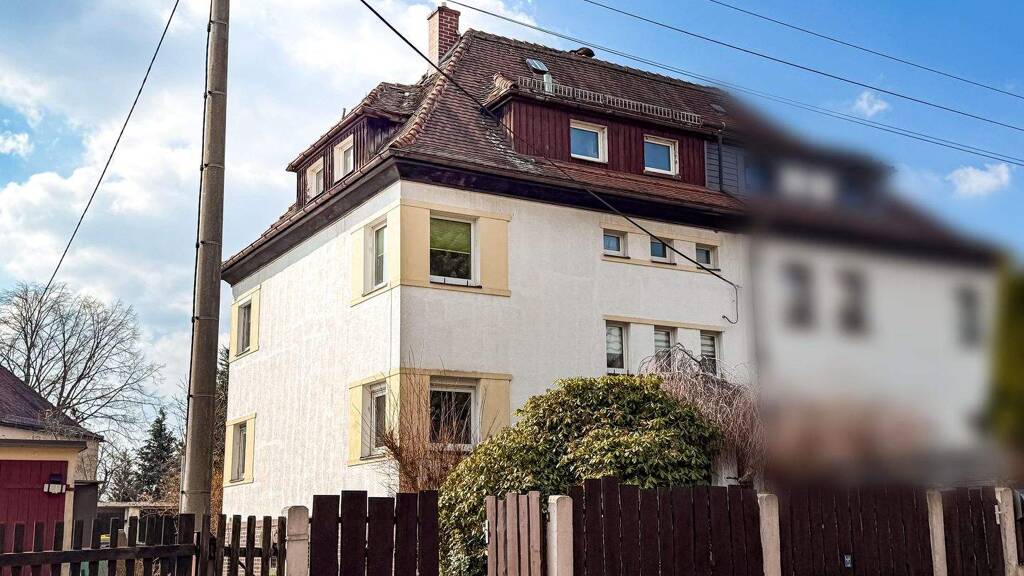 Doppelhaushälfte zum Kauf 135.000 € 7 Zimmer 128 m² 440 m² Grundstück Hohenstein-Ernstthal 09337
