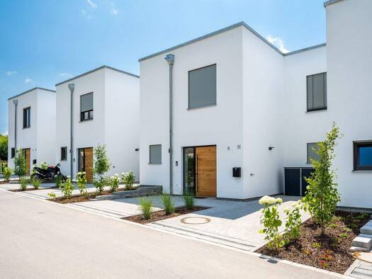 Reihenmittelhaus zur Miete 1.595 € 4 Zimmer 145,8 m² 280 m² Grundstück frei ab 01.03.2026 Wörth Wörth an der Donau 93086