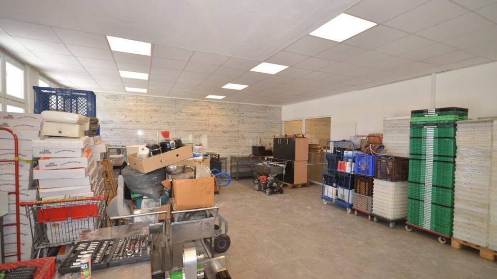 Produktionshalle zur Miete 20 € 100 m² Lagerfläche Sollenau 2601