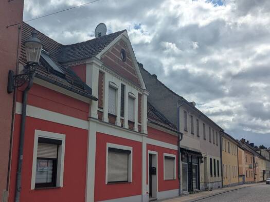 Einfamilienhaus zum Kauf provisionsfrei 133.000 € 7 Zimmer 142,6 m² 164 m² Grundstück frei ab sofort Görlitzer Straße 9 Rothenburg Rothenburg/Oberlausitz 02929