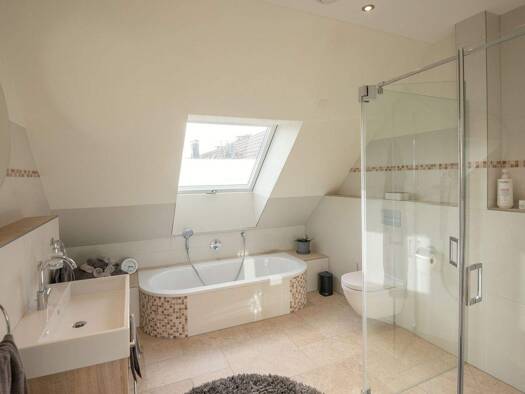 Studio zur Miete 995 € 3 Zimmer 71 m² frei ab 01.05.2026 Ründeroth Engelskirchen 51766