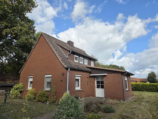 Einfamilienhaus zum Kauf 75.000 € 3 Zimmer 83 m² 530 m² Grundstück frei ab sofort Oberdamm Varrel Varrel 27259