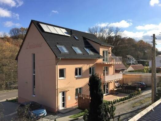 Mehrfamilienhaus zum Kauf als Kapitalanlage geeignet 649.000 € 304,3 m² 485 m² Grundstück Poisentalstraße 21 Wilmsdorf Bannewitz 01728