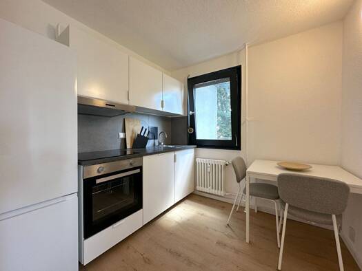 WG-Zimmer zur Miete 465 € 1 Zimmer 30 m² 3. Geschoss frei ab 15.04.2026 Friedrich-Ebert-Straße 15 Schwalbach am Taunus 65824