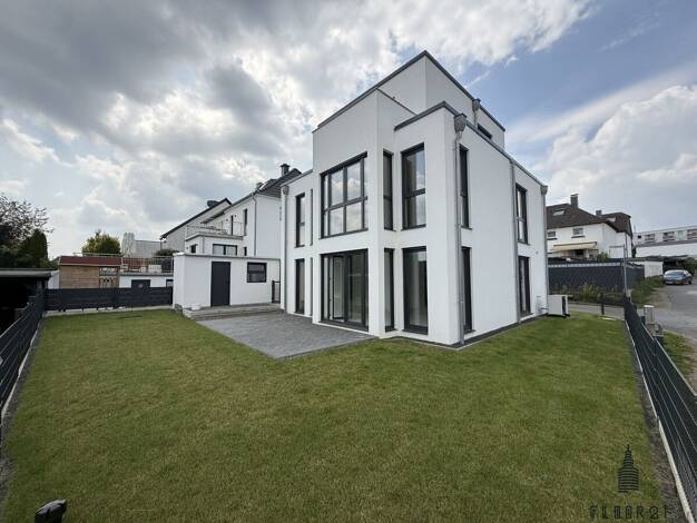 Einfamilienhaus zum Kauf - Erstbezug 690.000 € 4 Zimmer 152 m² 277 m² Grundstück Mitte Velbert 42551