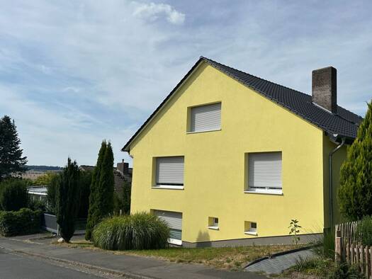 Wohnung zur Miete 820 € 2,5 Zimmer 90 m² frei ab sofort Melsungen 34212