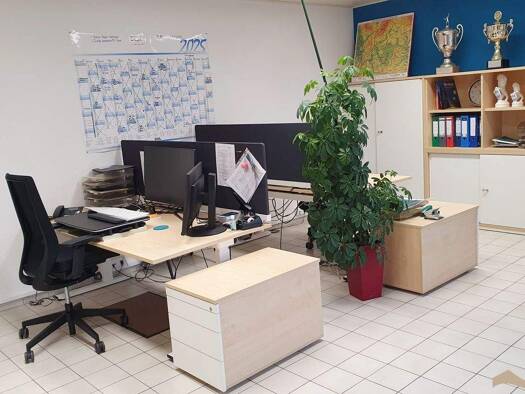 Bürofläche zur Miete 660 € 2 Zimmer 58 m² Bürofläche Kürnach 97273