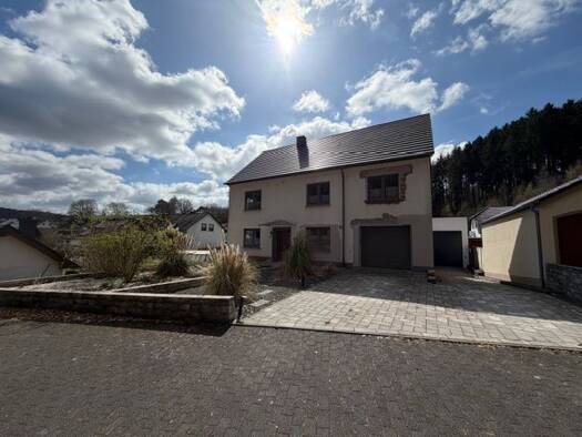 Einfamilienhaus zum Kauf 495.000 € 6 Zimmer 170 m² 1.151 m² Grundstück frei ab sofort Im Görgental 37 Trassem 54441