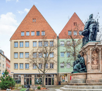 Wohnung zur Miete 770 € 2 Zimmer 61 m² 3. Geschoss frei ab 01.10.2025 Theresienplatz 1 Altstadt / St. Sebald Nürnberg 90403