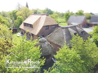 Haus zum Kauf 595.000 € 10 Zimmer 220 m² 1.000 m² Grundstück Poppenbüll 25836
