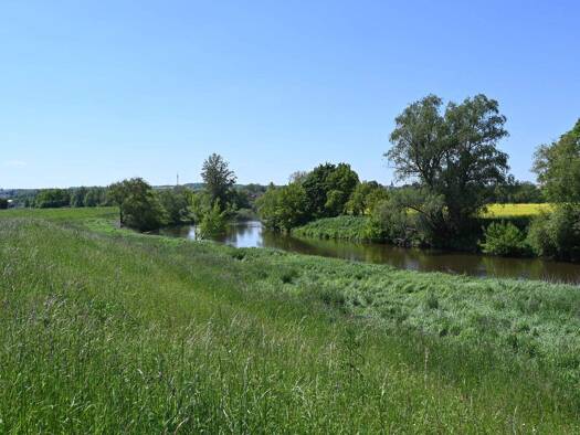 Einfamilienhaus zum Kauf 185.000 € 5 Zimmer 131,6 m² 1.182 m² Grundstück Naumburg Naumburg (Saale) 06618