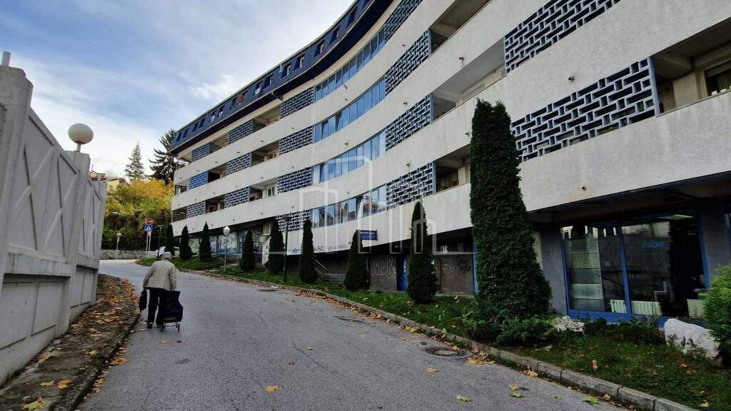 Wohnung zur Miete 409 € 2 Zimmer 4. Geschoss Sarajevo 71000