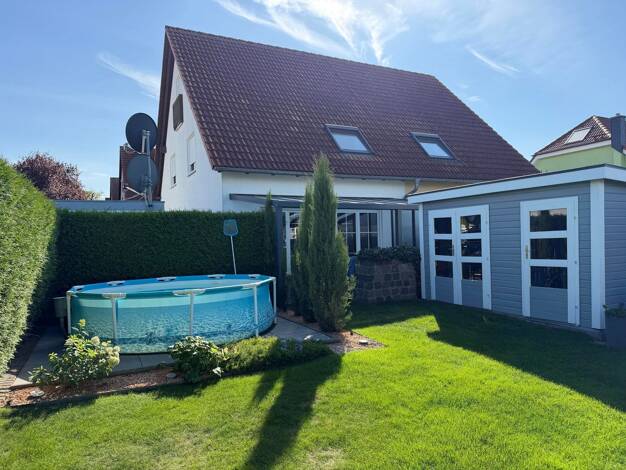 Doppelhaushälfte zum Kauf 385.000 € 5 Zimmer 124,1 m² 327 m² Grundstück frei ab 01.01.2027 Delitzsch Delitzsch 04509