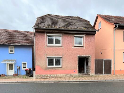 Einfamilienhaus zum Kauf 75.000 € 6 Zimmer 187,1 m² 232 m² Grundstück frei ab sofort Uhlstädt Uhlstädt-Kirchhasel 07407