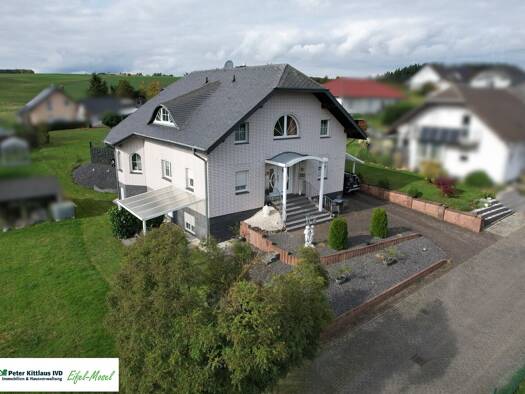Mehrfamilienhaus zum Kauf als Kapitalanlage geeignet 399.000 € 8 Zimmer 270 m² 722 m² Grundstück Gevenich 56825