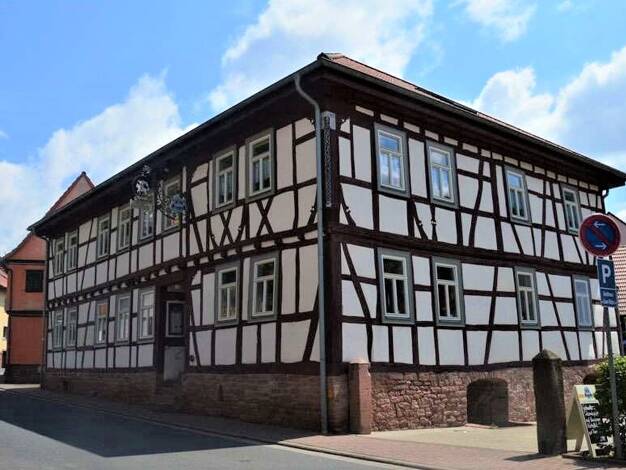 Restaurant zum Kauf 645.000 € 471 m² Gastrofläche 1.125 m² Grundstück Eichenbühl Eichenbühl 63928