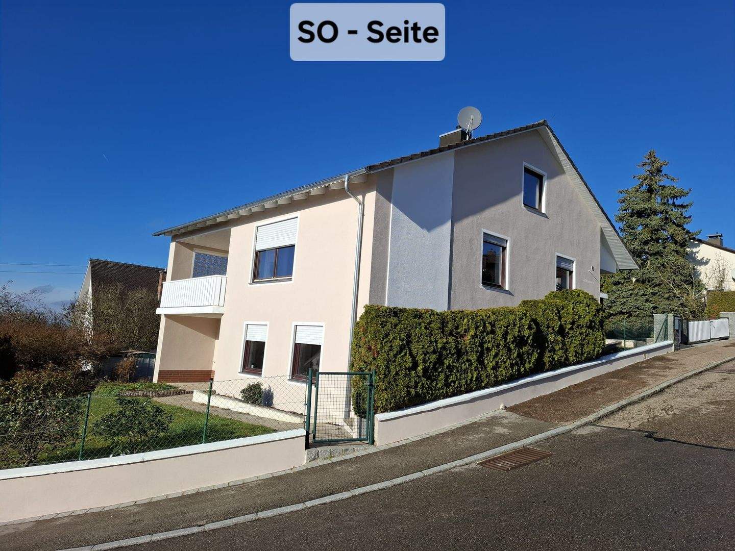 Immobilie in Wemding - Geräumiges Familienhaus mit Einliegerwohnung, neuer Heizanlage aus 2023, sowie Balkon und Terrasse in Wemding (86650) - Bild 0