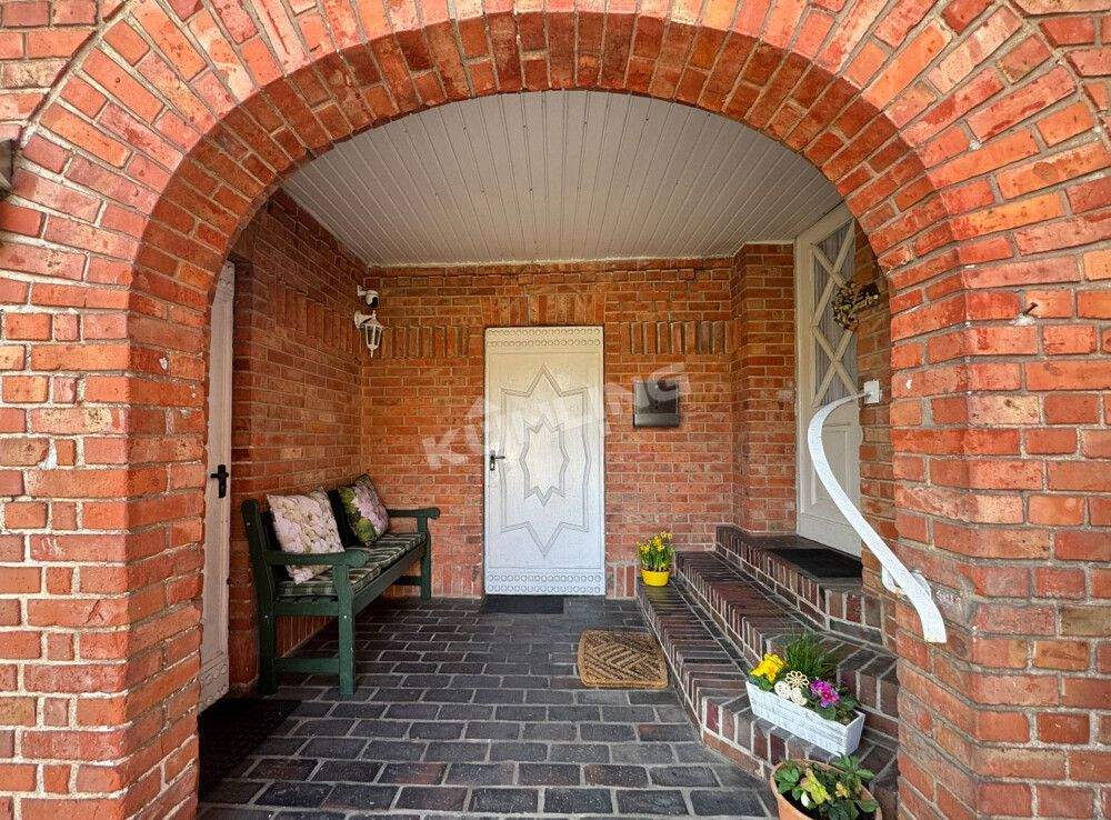 Immobilie in Vechta - Historische Doppelhaushälfte auf großzügigem Grundstück -  Wohnen im Herzen von Vechta - Bild 1