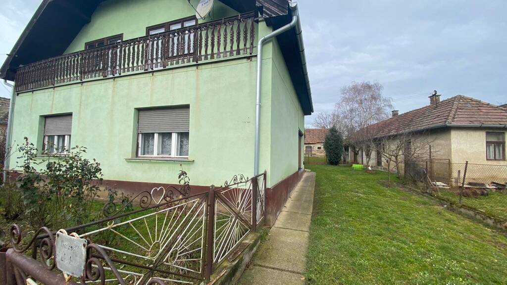 Mehrfamilienhaus zum Kauf als Kapitalanlage geeignet 76.500 € 7 Zimmer 250 m² 2.814 m² Grundstück Kallósd 8785