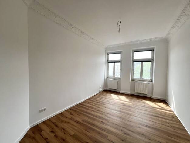 Wohnung zur Miete 1.230 € 4 Zimmer 100 m² frei ab sofort Eberhardshof Nürnberg 90429
