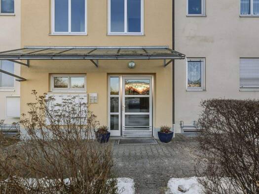 Studio zum Kauf 200.000 € 1 Zimmer 40 m² Traunreut 83301