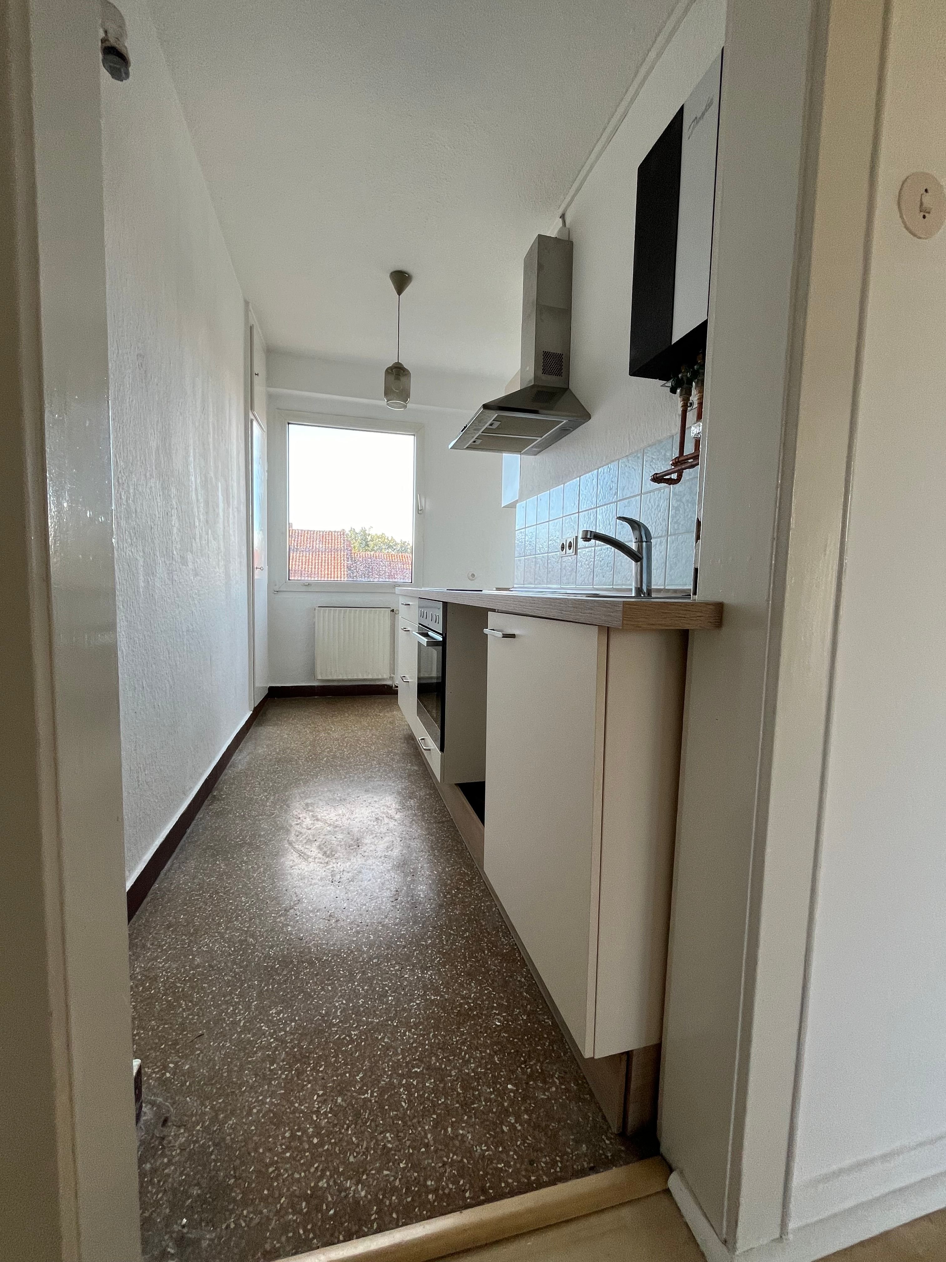 Wohnung zur Miete 670 € 3 Zimmer 56 m²<br/>Wohnfläche 4.<br/>Geschoss ab sofort<br/>Verfügbarkeit Mitte Hannover 30167