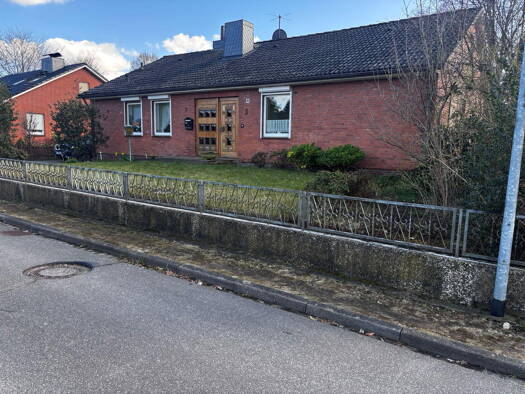 Einfamilienhaus zum Kauf provisionsfrei 625.000 € 7 Zimmer 200 m² 990 m² Grundstück Wohltorf 21521